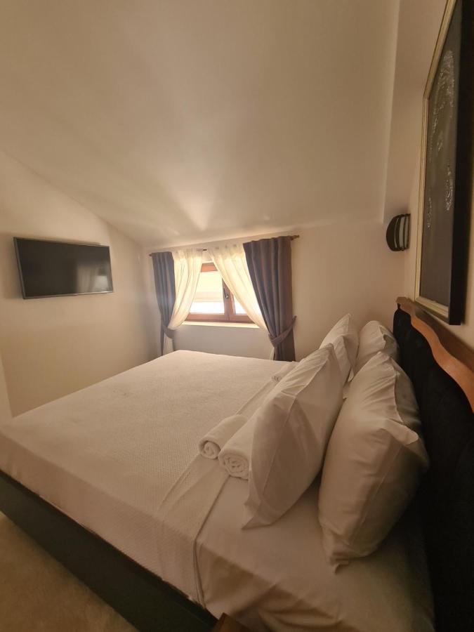 Waikiki Apartments ติวัต ภายนอก รูปภาพ