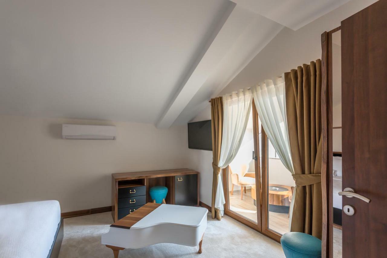 Waikiki Apartments ติวัต ภายนอก รูปภาพ