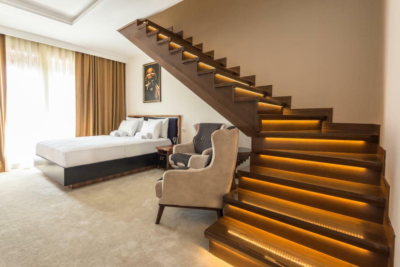 Waikiki Apartments ติวัต ภายนอก รูปภาพ