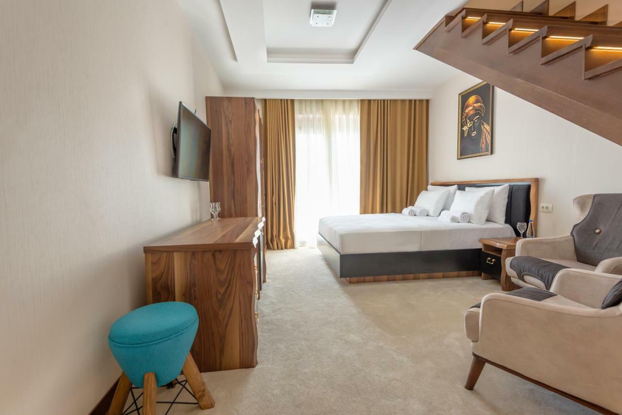 Waikiki Apartments ติวัต ภายนอก รูปภาพ
